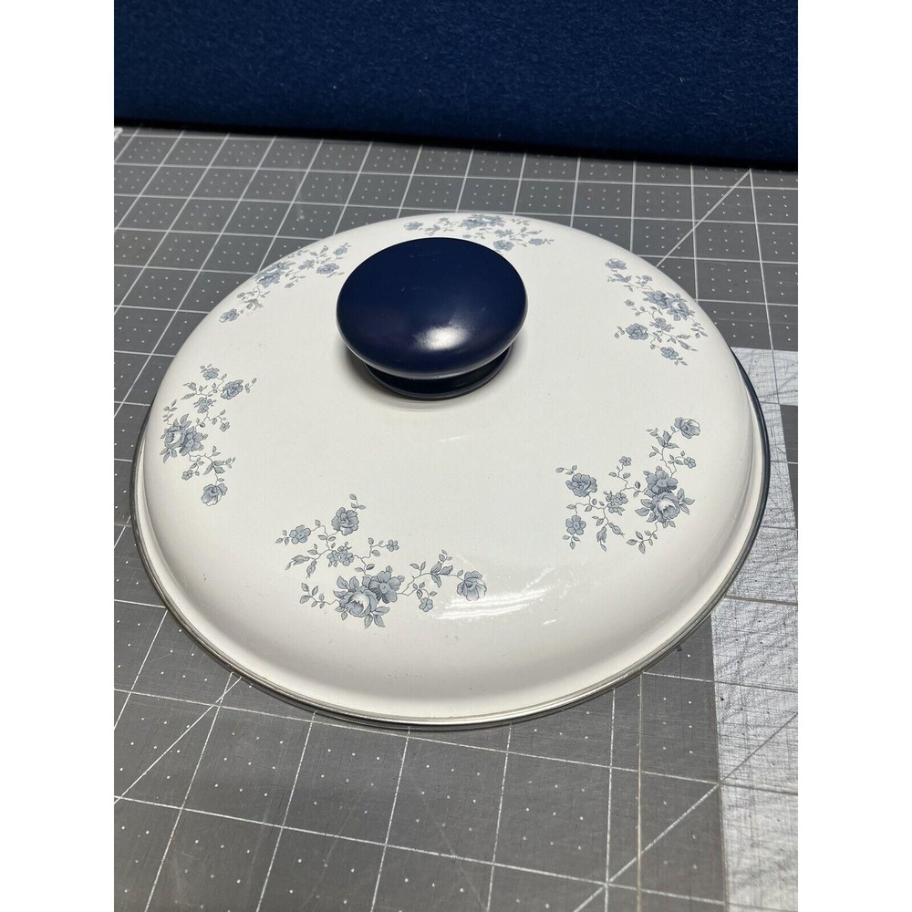 Enamel Lid Saucepan 8 1/4" White Blue Garland Crowning Floral Knob